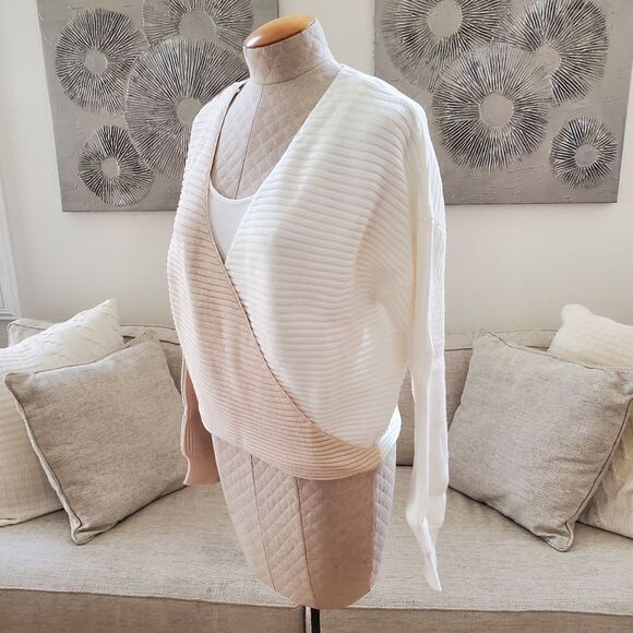 Jeannie Mai x INC Liu Ribbed Cross-Front Sweater sz Lg - Picture 5 of 12